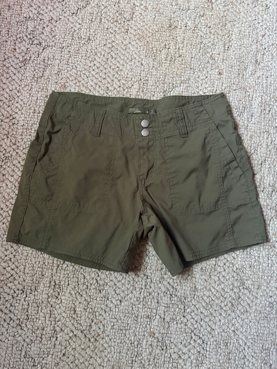 Prana Pants - Prana Olive Green Utility Mid-Rise Shorts